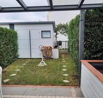 Modernes Niedrigenergie-Reihenhaus mit Glasterrassenüberdachung - Hanau Lamboy