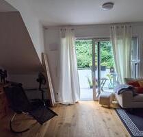 Charmante 3-Zimmer-Dachgeschosswohnung in ruhiger Lage von Landau - Landau an der Isar