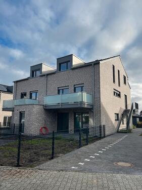 Foto - Erstbezug! Erstklassige 4 ZKB-Wohnung zu vermieten