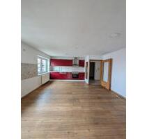 Vermietung 5 Zimmer Wohnung mit Süd-Westbalkon - Markt Rettenbach