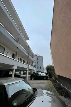 Foto - Außenstellplatz für PKW (Marburger Straße)