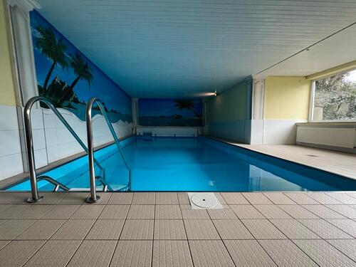 Foto - Moderne 3,5-Zimmer-Wohnung mit Balkon, Garage, Sauna & Schwimmbad