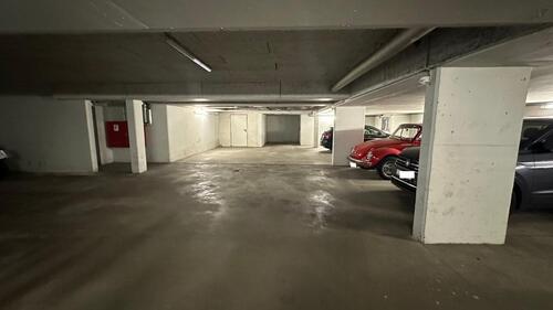 Foto - Tiefgaragenstellplatz ab sofort