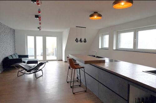 Foto - Außergewöhnliche 2-Etagen-Loftwohnung mit Dachterrasse