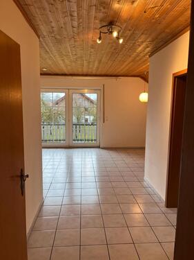 Foto - Helle 3 Zimmer Dachgeschoss-Wohnung mit Balkon & Garten