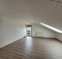 Schöne Dachgeschoss Wohnung Krautheim Berg