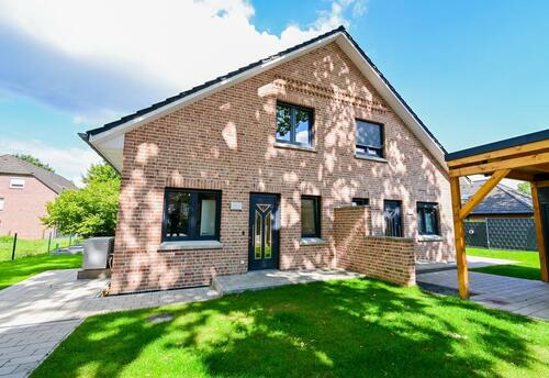 Foto - Doppelhaushälfte zur Miete - 1.600,00 EUR Kaltmiete,