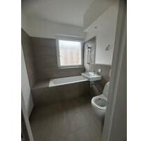 *FRISCH RENOVIERT + SOFORT VERFÜGBAR* 2-Raum Wohnung im 3. Obergeschoss - Berlin Reinickendorf