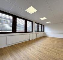 +++ Neu Isenburg (Westend) ++ Sanierte Büro-Praxisfläche mit 2 Pkw-Stellplätzen +++ - Neu-Isenburg