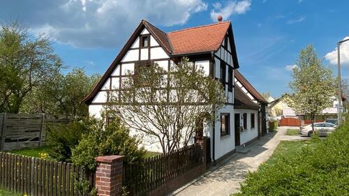 Foto - Historisches Fachwerkhaus mit Scheune, von privat zu verkaufen