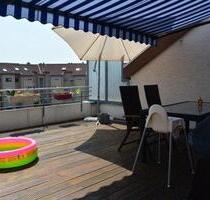 Stilvolle Maisonette Wohnung mit sonniger Dachterrasse - Neusäß