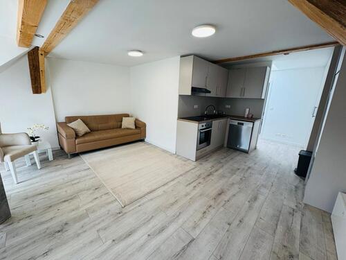 Foto - ERSTBEZUG! Möblierte 3 Zimmer Wohnung