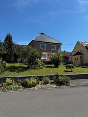 Foto - Einfamilienhaus - 1.450,00&nbsp;EUR Kaltmiete, ca.&nbsp; 130,00&nbsp;m&sup2;