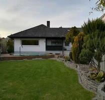 gepflegtes Bungalow i - 695.000,00&nbsp;EUR Kaufpreis, ca.&nbsp; 300,00&nbsp;m&sup2; in Altdorf bei Nürnberg (PLZ: 90518)