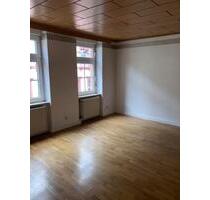Helle 4,5-Zimmer-Wohnung (103 m²) mit Gartenanteil und Keller - Pirmasens Fehrbach