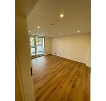 ERSTBEZUG nach Sanierung - 2-Raum Wohnung mit Balkon - Nienburg (Saale)