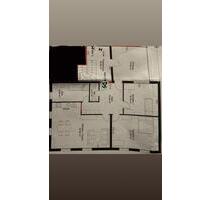 Kernsanierte 3 Zimmer-Wohnung mit Dachterrasse und stellplatz - Baden-Baden