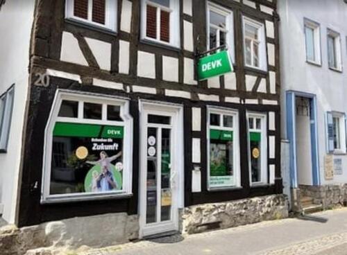 Foto - Attraktiver Workspace Bürofläche Schreibtisch