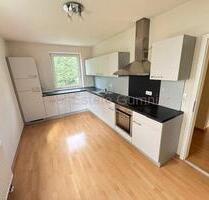 Großzügiges Wohnhaus für 3 Familien in begehrter Lage von Weiden -- Keller- EBKs - Weiden in der Oberpfalz