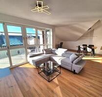 Vollmöblierte helle 2-Zimmer Wohnung mit Bergblick und Südbalkon - Bad Aibling