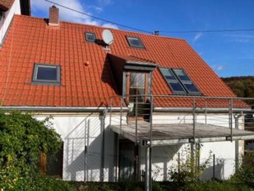 Foto - Dachgeschosswohnung mit Balkon - 150.000,00&nbsp;EUR Kaufpreis, ca.&nbsp; 70,00&nbsp;m&sup2;