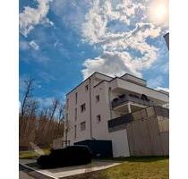 Moderne Wohnung mit Balkon, Aufzug, EBK, TG & Stellplatz - Heidenheim an der Brenz Aufhausen