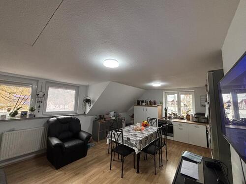 Foto - Stilvolle 2-Zimmer-Wohnung mit 2 Stellplätzen & Top-Anbindung