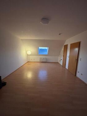 Foto - 1 Zimmer Dachgeschoßwohnung zur Miete in Dinslaken