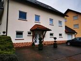 Foto - 3ZKB Dachgeschosswohnung - 670,00&nbsp;EUR Kaltmiete, ca.&nbsp; 90,00&nbsp;m&sup2;