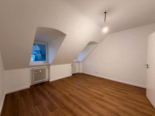 Foto - 2 Zimmer Dachgeschoßwohnung zur Miete in Koblenz