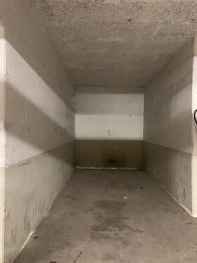 Foto - Tiefgarage Stellplatz schmal - 80,00 EUR Miete,