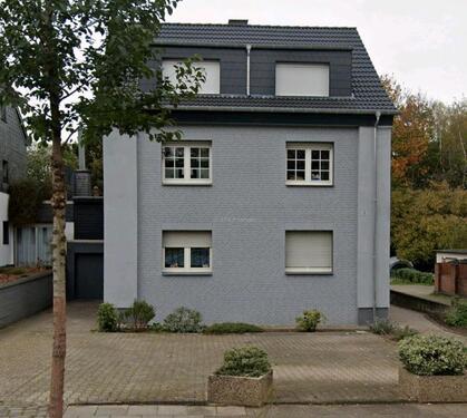 Foto - Erdgeschosswohnung mit Garten und Stellplatz