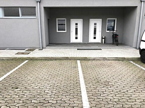 Foto - Büro + GarageLagerhalle 60 m² zu vermieten in 40597 Düsseldorf