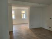 Foto - 4-Zimmer-Wohnung im - 950,00&nbsp;EUR Kaltmiete, ca.&nbsp; 94,00&nbsp;m&sup2;