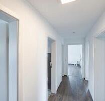 Helle 3-Zimmer-Wohnung mit moderner Einbauküche und Stellplatz - Kirchheim am Neckar