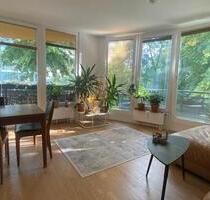 Möblierte 3 Zimmer-Wohnung mit Balkon für ein Jahr befristet - Berlin Neukölln