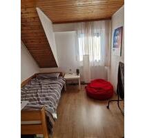 Studi WG Zimmer frei am 1. April oder 1. Mai (Alter 19-26Jahre) - Nürtingen