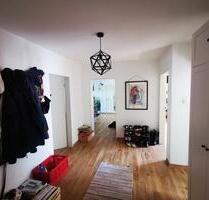 Helle 3 Zimmer Wohnung - Balkon - Stellplatz - Höchberg