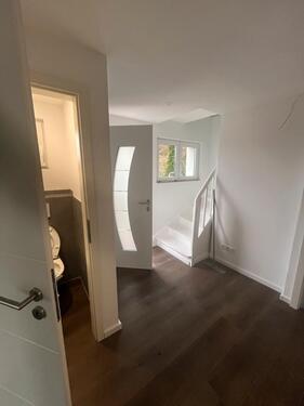 Foto - Freistehendes Einfamilienhaus - 1.700,00&nbsp;EUR Kaltmiete, ca.&nbsp; 120,00&nbsp;m&sup2;