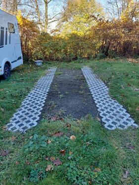 Foto - sicherer Stellplatz Wohnwagen kameraüberw. eingez. privat 247