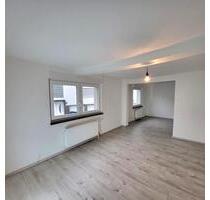 schöne neu renovierte Wohnung - 630,00 EUR Kaltmiete, ca.  80,80 m² in Hohenstein (PLZ: 65329)