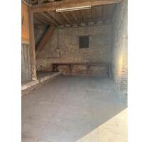 Stellplatz zu vermieten - Garage, Stellfläche, Fahrzeugunterstand - Nierstein
