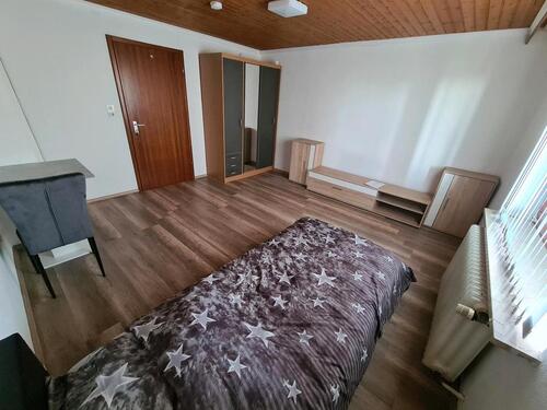 Foto - Zimmer Unterkunft - 400,00&nbsp;EUR Kaltmiete, ca.&nbsp; 12,00&nbsp;m&sup2;