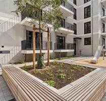 Erstbezug mit Stil: Helle 2-Zimmer-Wohnung mit Einbauküche und Balkon - Berlin Tempelhof-Schöneberg