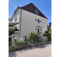 Neu renovierte 2-Zimmer Dachgeschosswohnung in Straubing