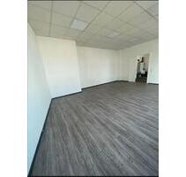 Büroraum in zentraler Lage - 700,00&nbsp;EUR Kaltmiete, ca.&nbsp; 35,00&nbsp;m&sup2; in Darmstadt (PLZ: 64293) Darmstadt-Nord