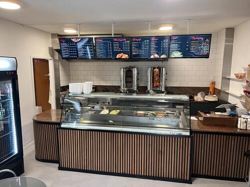 Foto - Komplettes Restaurant inkl. Lieferauto 