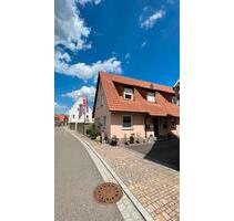 Zentrumsnahe 2 Zimmer Wohnung im Erdgeschoss - Röttingen