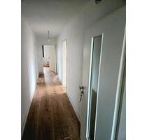 Wohnung 700€ - 700,00&nbsp;EUR Kaltmiete, ca.&nbsp; 90,00&nbsp;m&sup2; in Volkmarsen (PLZ: 34471)