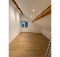 Wohnung zu vermieten - 1.200,00 EUR Kaltmiete, ca.  70,00 m² in Philippsburg (PLZ: 76661)